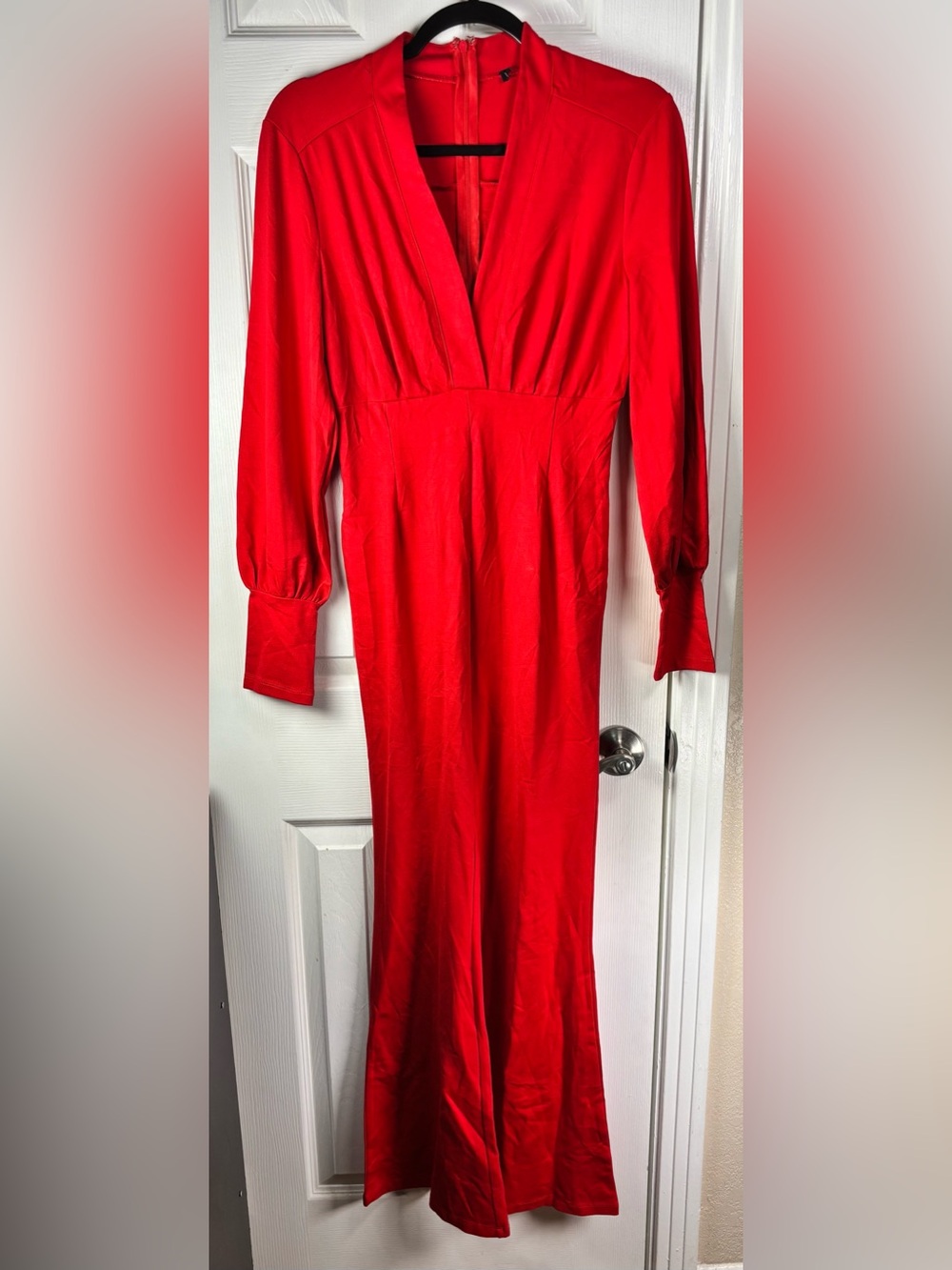 VENUS Women's Red Long Sleeve V-Neck jumpsuit XS-S